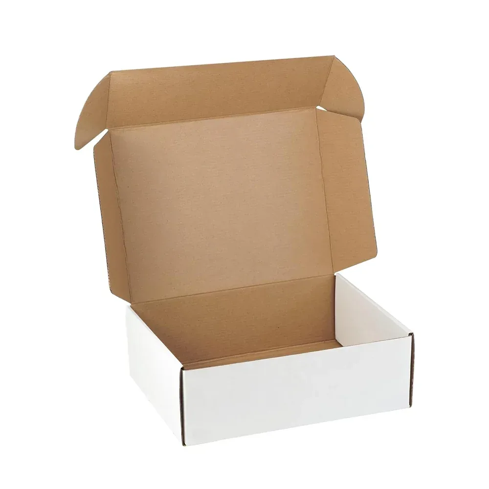 Custom White and Kraft Mailer Box